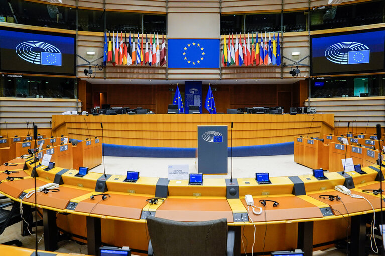 Foto 36: Empty plenary chamber in Brussels