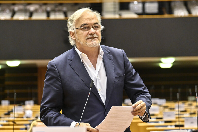 EP Plenary session-Resumption of session and order of business