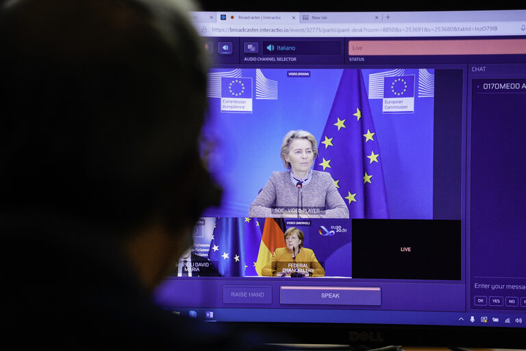 Photo 4 : David SASSOLI, EP President in video meeting with Angela MERKEL, German Chancellor and Ursula von der LEYEN, EC President