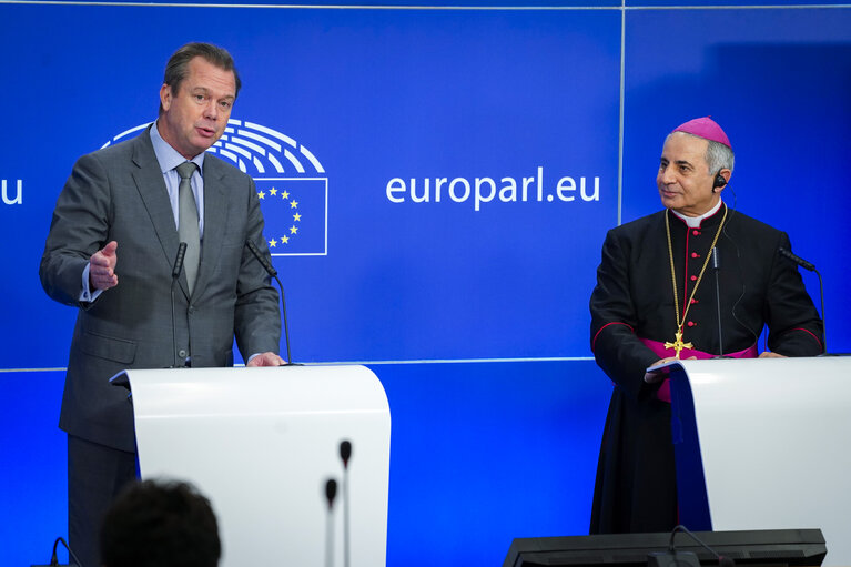 Foto 23: EP Press conference - Archbishop of Mosul Najeeb Michaeel nominated for the Sakharov prize 2020