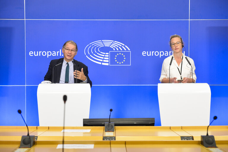 Nuotrauka 9: Briefing of the Green/ EFA group ahead of the plenary session