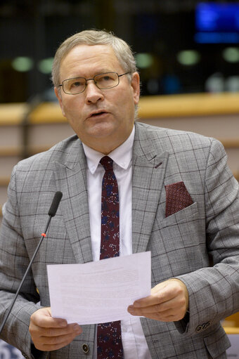 Photo 15: EP Plenary session - Joint debate - Common agricultural policy (CAP)