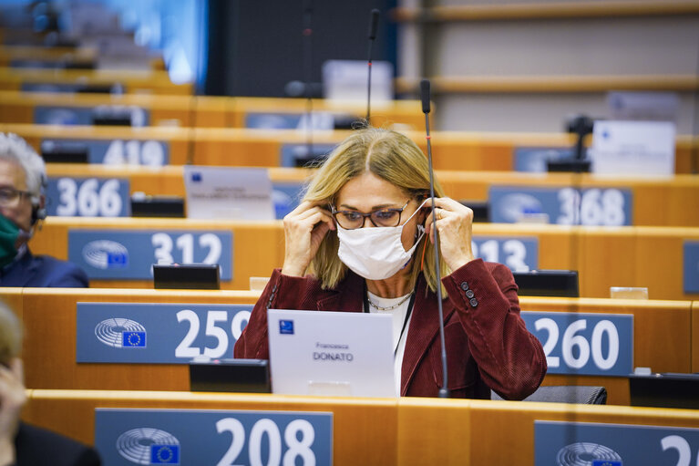 EP plenary session - Joint debate - Policies of the euro area 2020