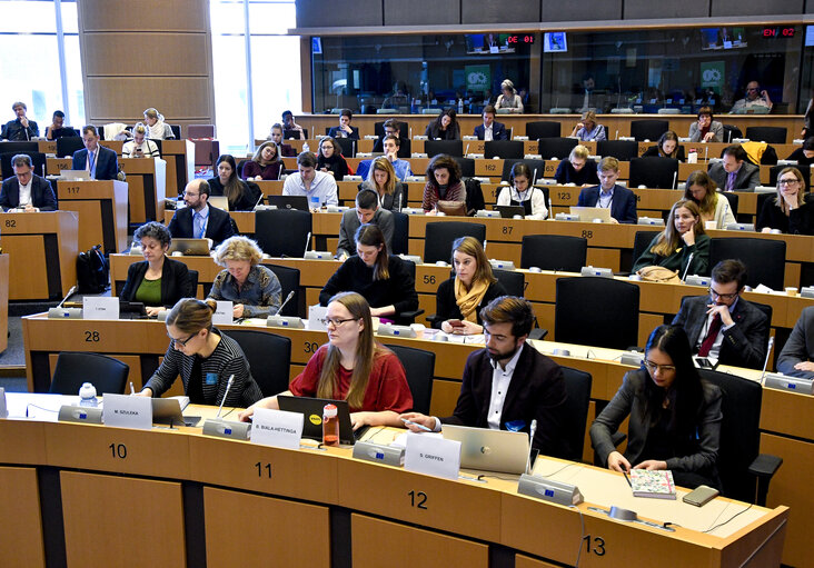 Foto 7: Conference - ' Article 7 : institutional and citizens perspectives '