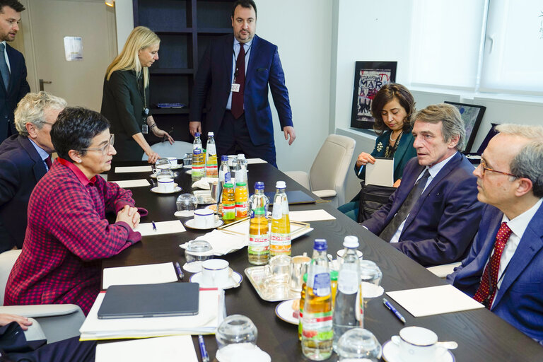 Fotografia 1: David SASSOLI, EP President meets with Arancha GONZALEZ LAYA, Spanish Foreign Affairs Minister