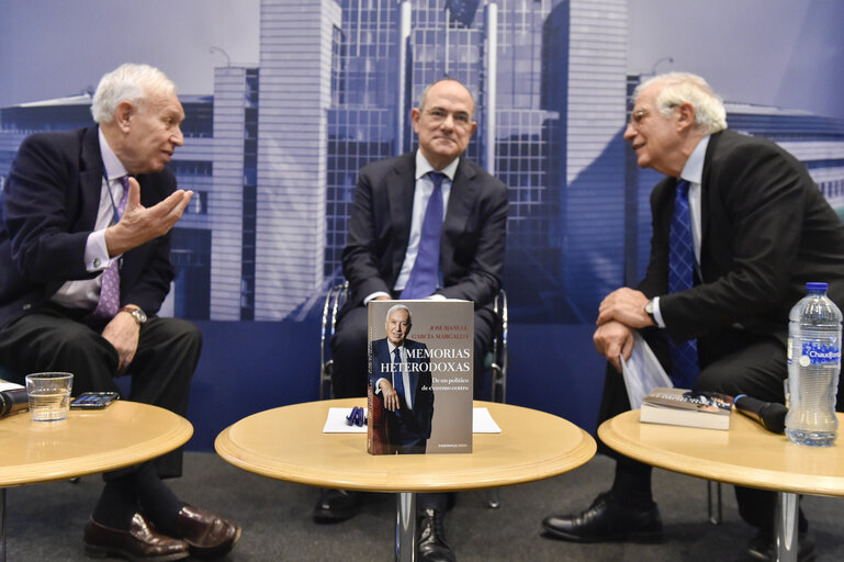 Fotogrāfija 17: Book presentation by Jose Manuel GARCIA-MARGALLO Y MARFIL