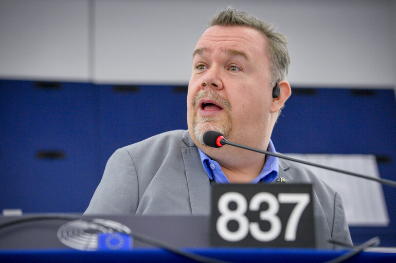 Photo 21: EP Plenary session - Guinea Conakry, notably violence towards protesters