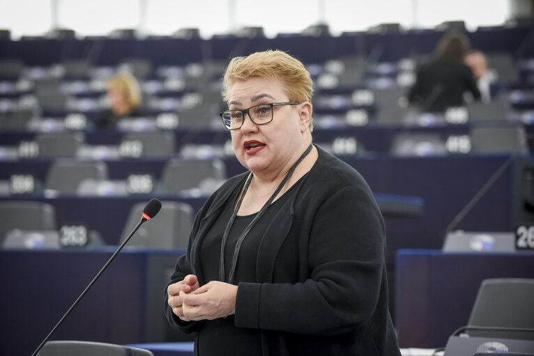 Foto 2: Sirpa PIETIKAINEN in the EP in Strasbourg