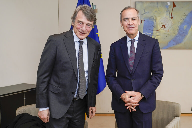 Fotografija 3: David SASSOLI, EP President meets with Mark CARNEY, Governor of the Bank of England