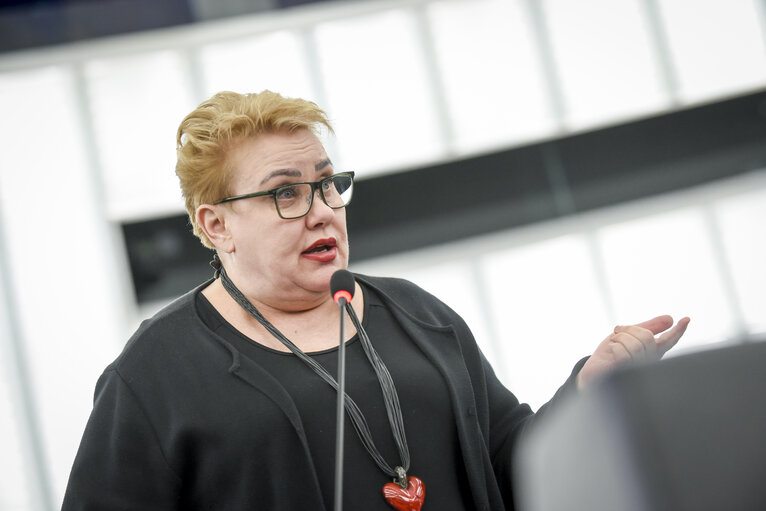 Foto 3: Sirpa PIETIKAINEN in the EP in Strasbourg