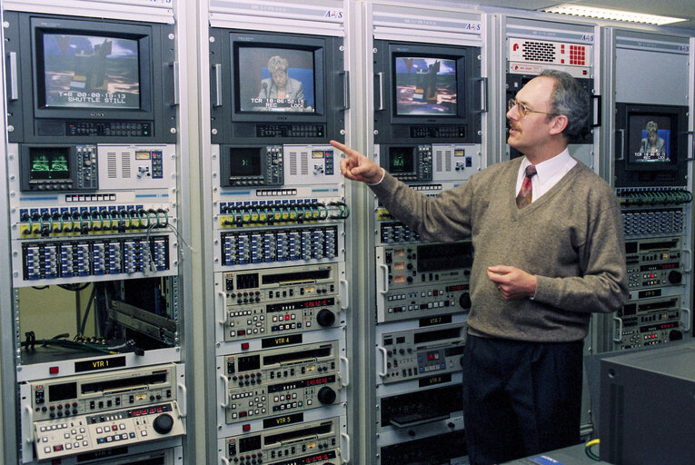 Foto 1: Eqiupement of the Audiovisual Service of the EP in Strasbourg.