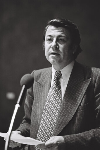 Georges CLERFAYT during a session in Luxembourg on February 1977.