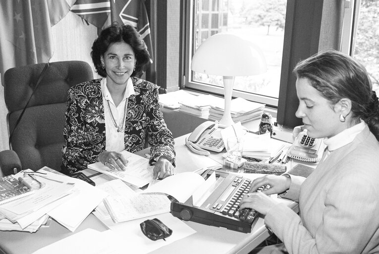 Fotografija 1: MEP Patricia RAWLINGS at the European Parliament in Strasbourg