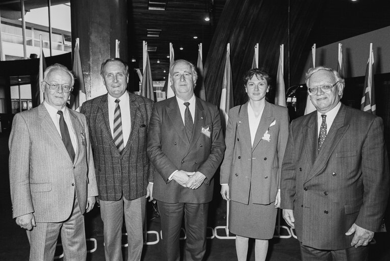 EP Vice President Nicolas ESTGEN with guests in Strasbourg in April 1990