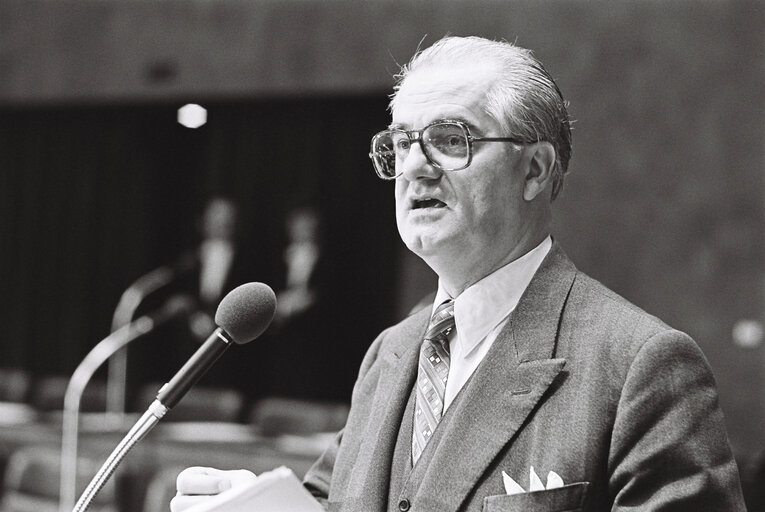 Portraits of Pierre-Bernard COUSTÉ in a Luxembourg session