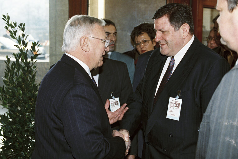 Снимка 4: Visit of Slovak President in Strasbourg in February 1993.