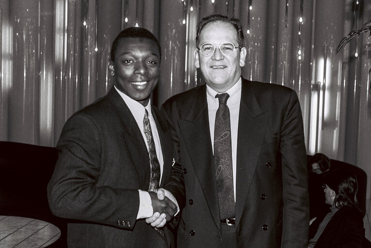 Photo 2: Event promoting sports in Europe, at the EP in Strasbourg.  Glyn FORD with Tottemham Hotspur soccer player Garth CROOKS.