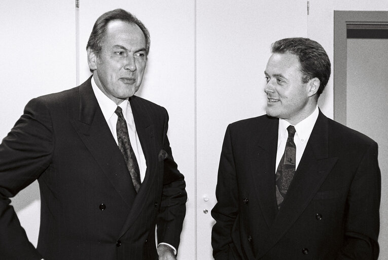 Fotogrāfija 1: Meeting with Alan John DONNELLY in 1992