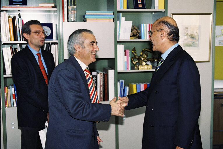 Fotografie 1: Meeting in the EP headquarters in Strasbourg in 1994