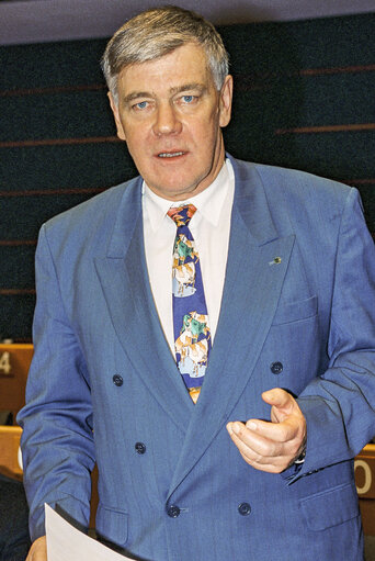 Fotografie 1: Portrait of MEP Karl Erik OLSSON in the hemicycle during the Plenary Session at the EP in Brussels