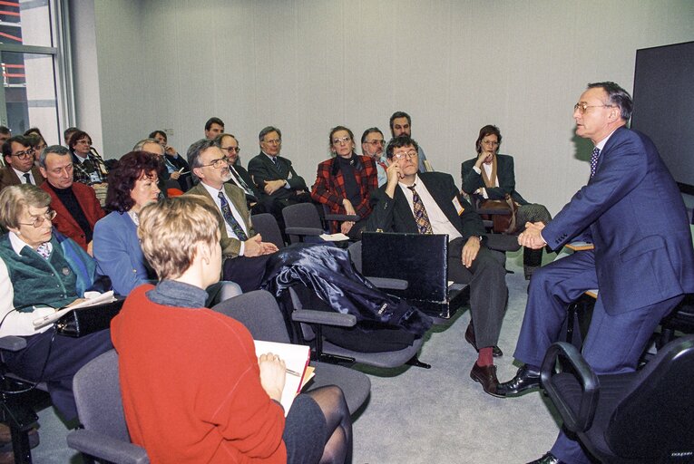 Nuotrauka 1: EP President and German MEP's meet with a group of visitors