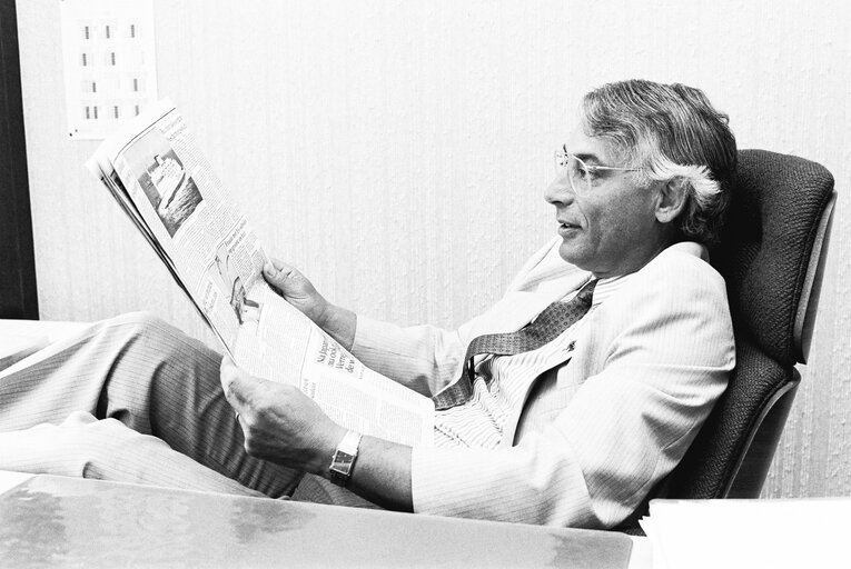 MEP Hemmo MUNTINGH at the EP in Strasbourg in May 1989