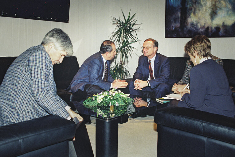 Foto 1: EP President meets with the Secretary General of the European Trade Union Confederation (ETUC)