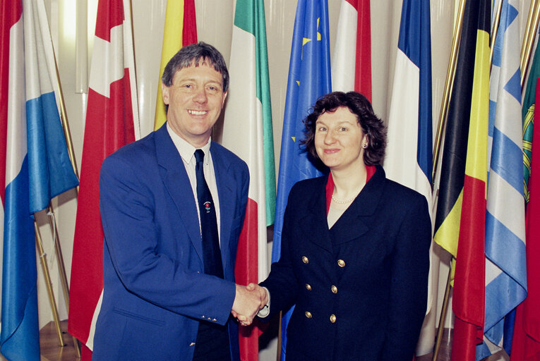 Foto 1: Brian SIMPSON with Arlene McCARTHY at the EP in Strasbourg