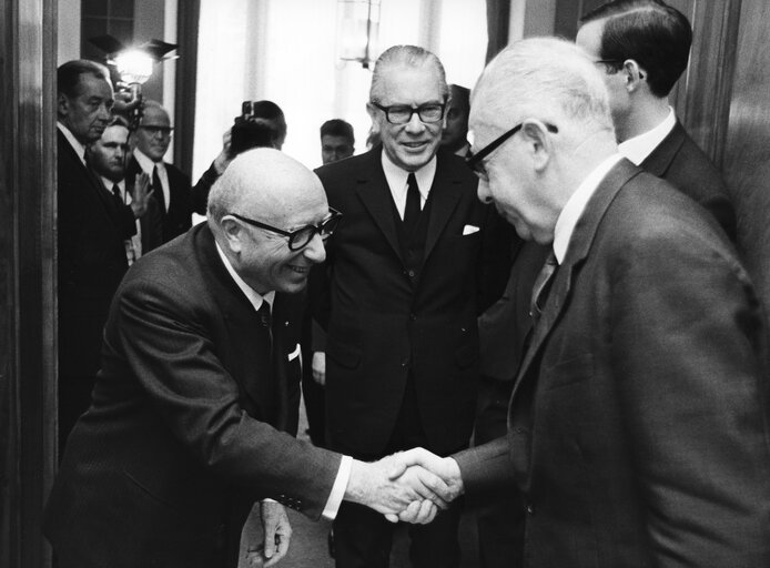 Mario SCELBA with German President Gustav HEINEMANN and Bundestag's President Kai-Uwe VON HASSEL