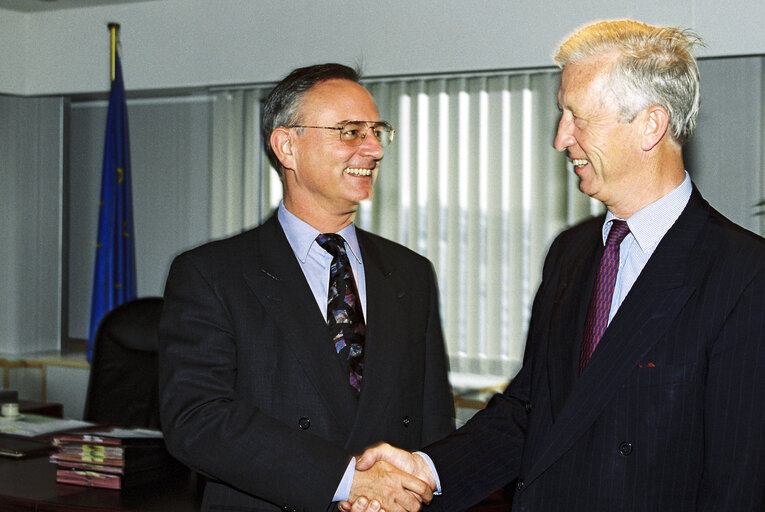 Photo 1 : Klaus HANSCH EP President meets with Charles Ferdinand NOTHOMB