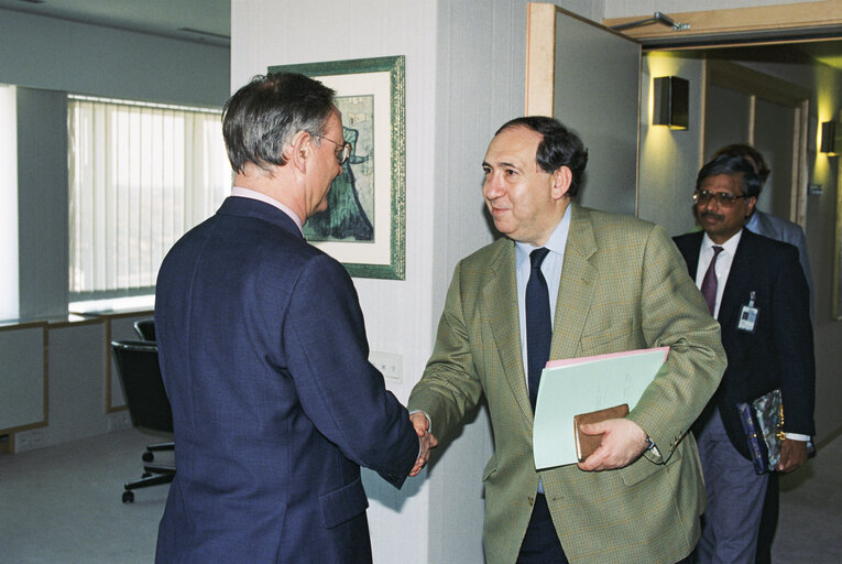 Fotografija 1: EP President meets with a visitor in Brussels