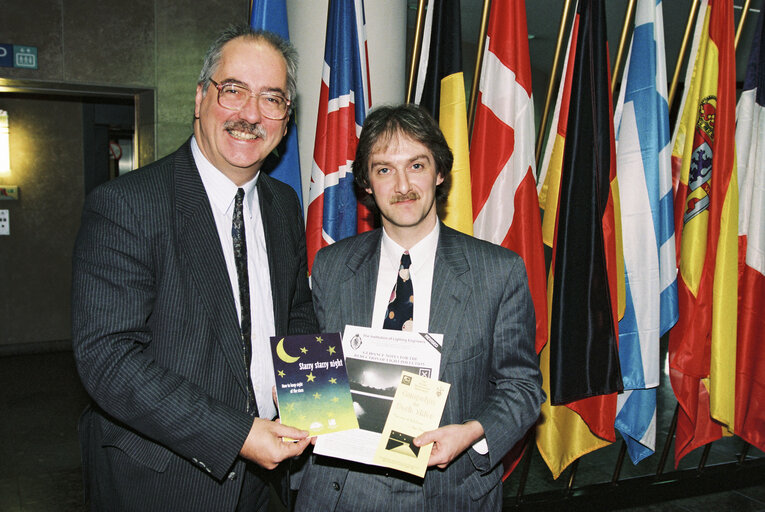 Photo 1: MEP Lyndon H.A. HARRISON and a member of the British Astronomical Association campaign against light pollution