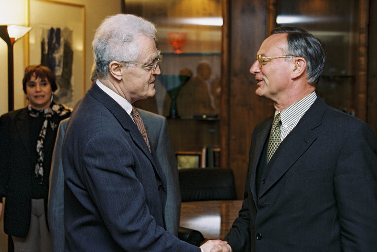 Fotagrafa 1: EP President meets with French socialist leader Lionel JOSPIN in February 1996