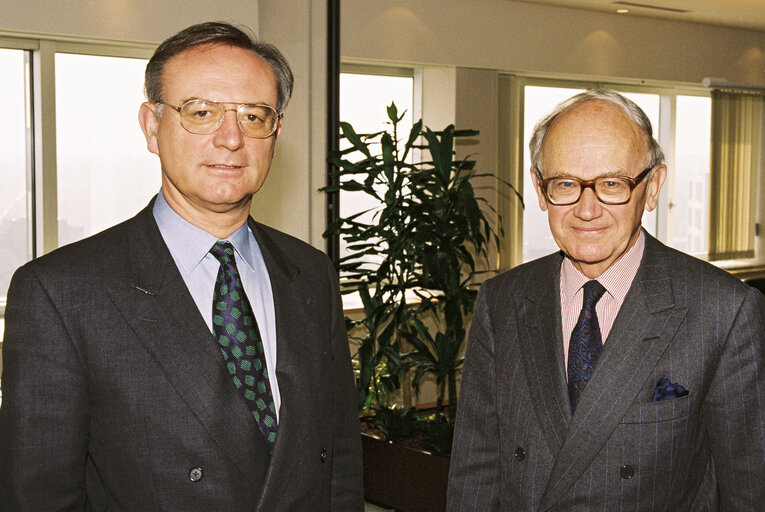 Photo 1: Klaus HANSCH - EP President meets with the president of the European Monetary Institute