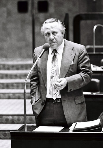 Fotografija 39: Plenary session Luxembourg july 1976