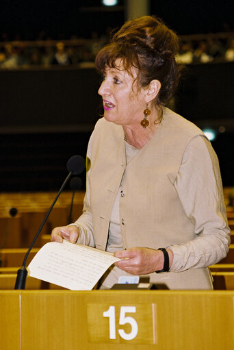 Φωτογραφία 1: MEP Hedy d'ANCONA during the plenary session at the European Parliament in Brussels.