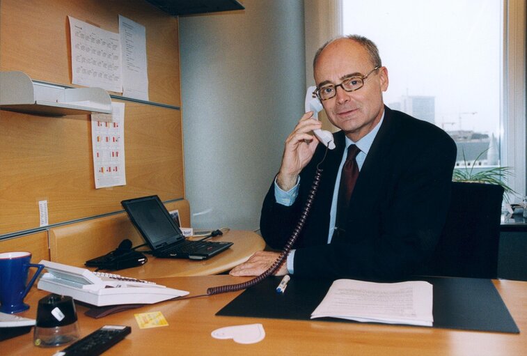 Fotografia 1: MEP Per STENMARCK in Brussels