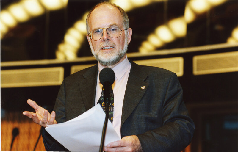 Снимка 1: Klaus REHDER in plenary session in Strasbourg.