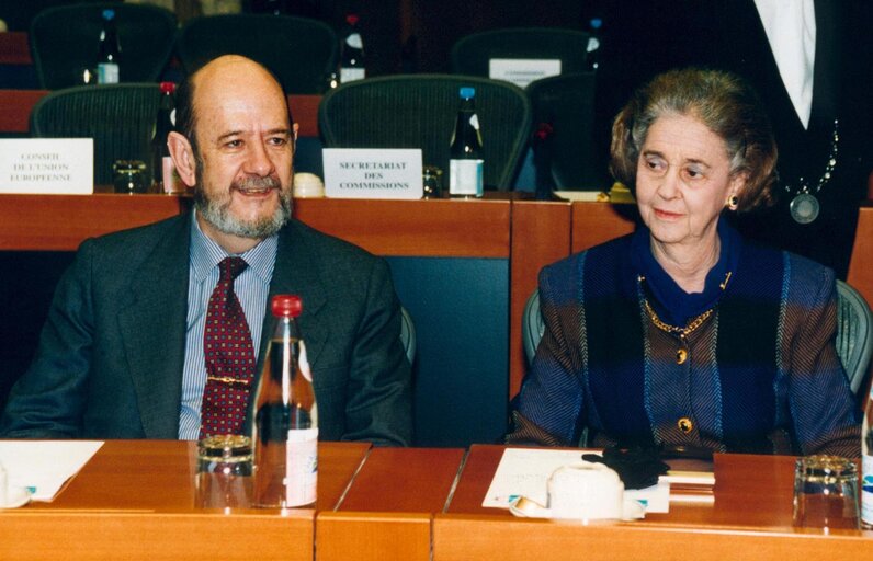 Fotografie 1: Visit of Queen Fabiola of Belgium to the EP in Brussels.