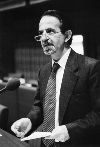 Fotografia 1: Georgios SARIDAKIS in Plenary Session in Strasbourg.