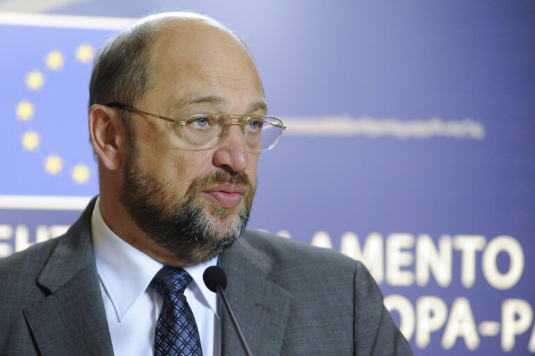 Foto 8: Press point of Martin SCHULZ - EP President on State of the Union and German Constitutional Court ESM Ruling