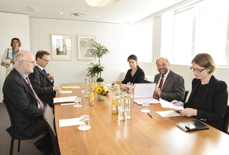 Valokuva 1: Martin SCHULZ - EP President Meets with Staffan NILSSON, President of the European Economic and Social Committee