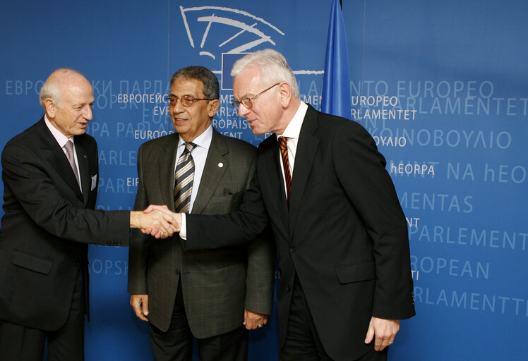 Zdjęcie 6: EP President and the Secretary General of the League of Arab States hold a press conference after their meeting in Brussels