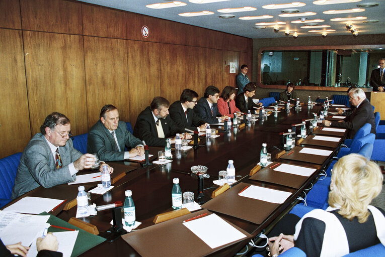 Fotogrāfija 1: EP President meets with a delegation from Slovenia