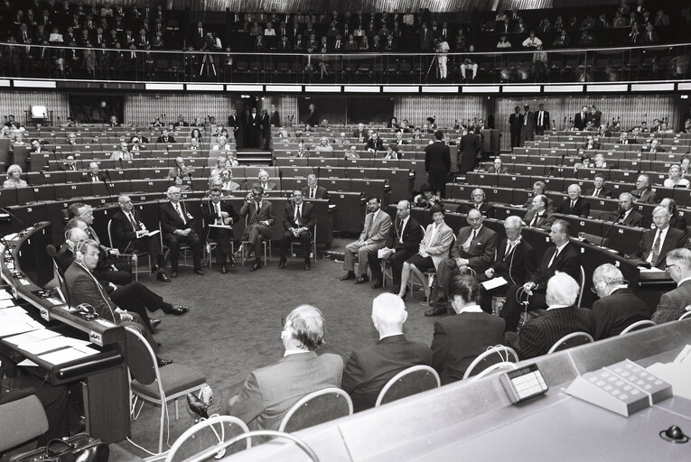 Fotografi 28: 40th anniversary of the foundation of the European Coal and Steel Community (ECSC) - Formal sitting