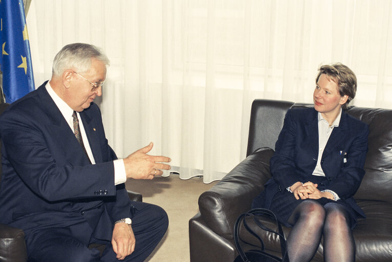 Egon KLEPSCH - EP President meets with guest at the European Parliament in Strasbourg