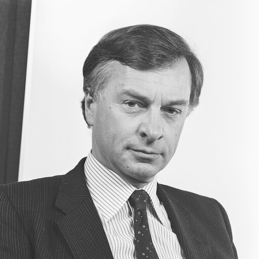 Fotografie 1: Portrait of MEP Adam FERGUSSON