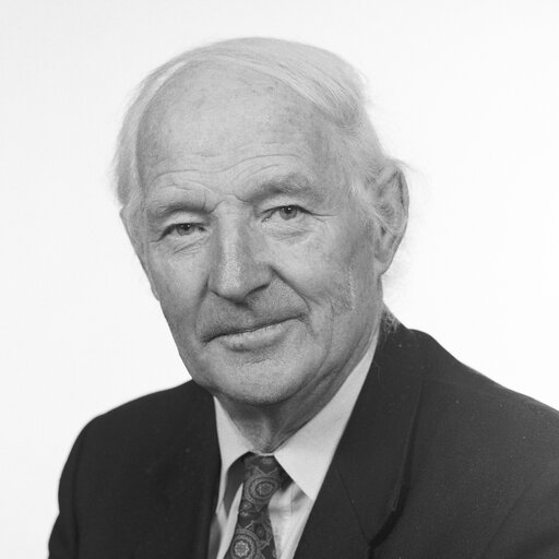 Fotografia 10: Portrait of MEP James FITZSIMONS