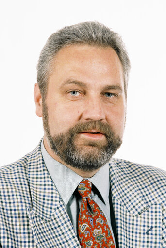 Valokuva 5: Portrait of Bernhard RAPKAY MEP.