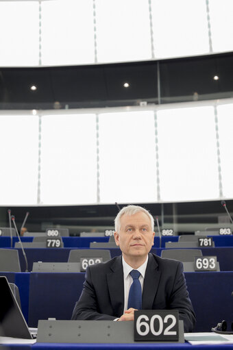 Fotografia 13: Plenary Session week 21 2015 in strasbourg - European Agenda on Migration  Council and Commission statements